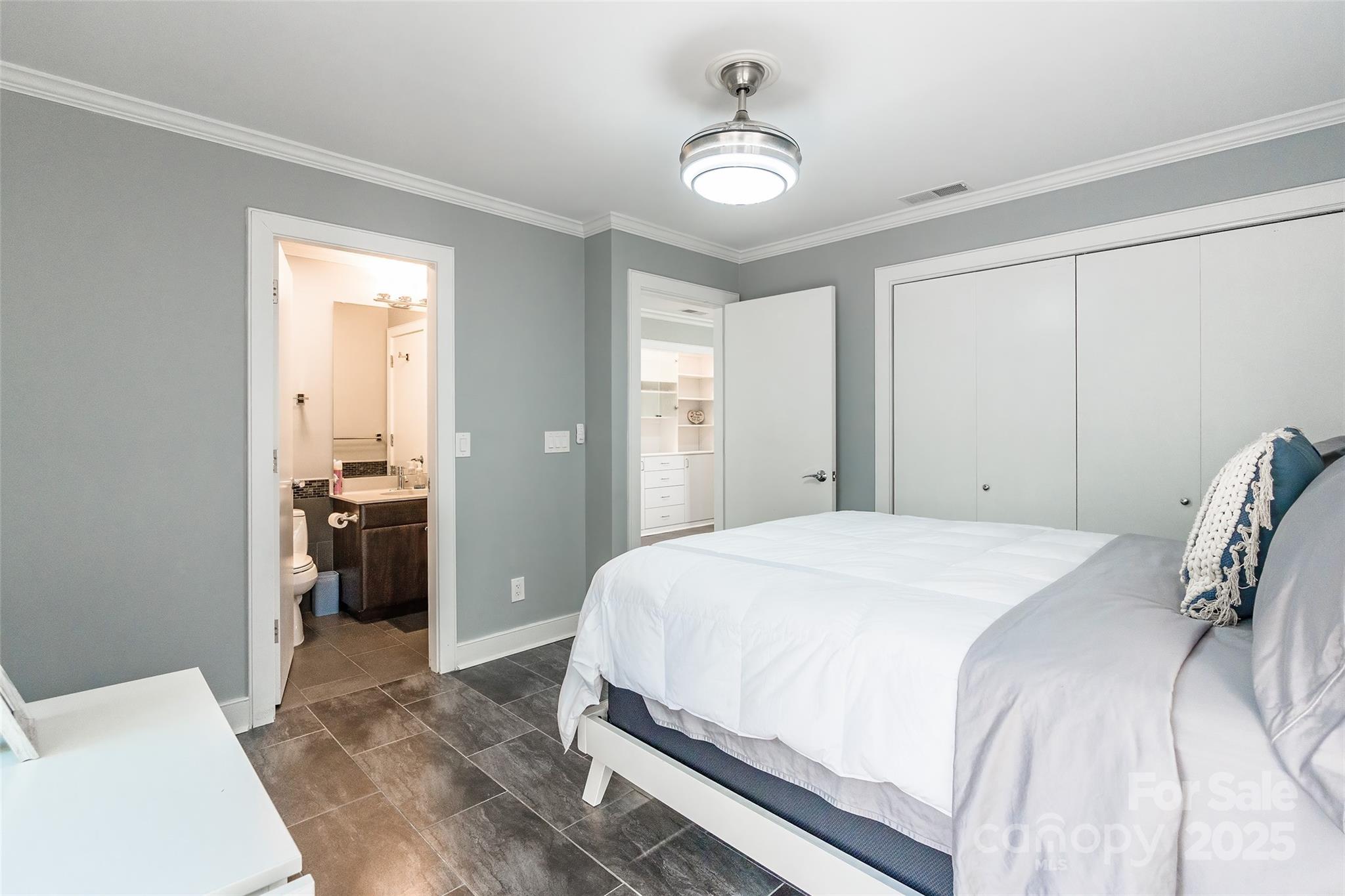 Lake Club - Residential