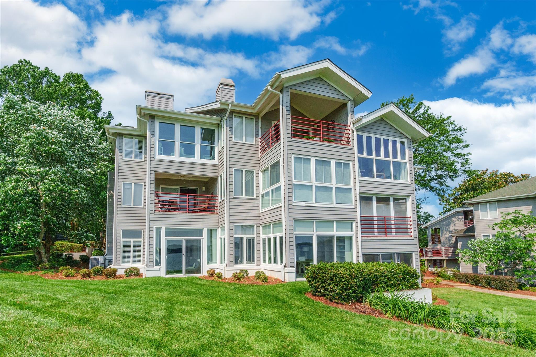 Lake Club - Residential