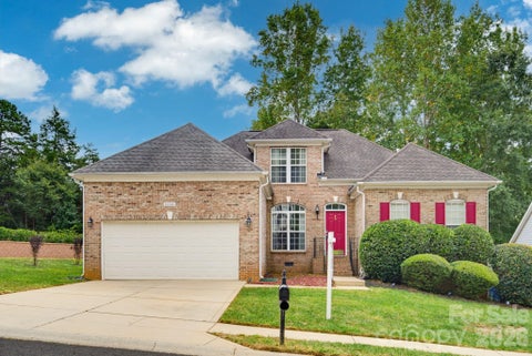 Photo of 13330 Edgetree Drive, Pineville, NC 28134 (MLS # 4427146)