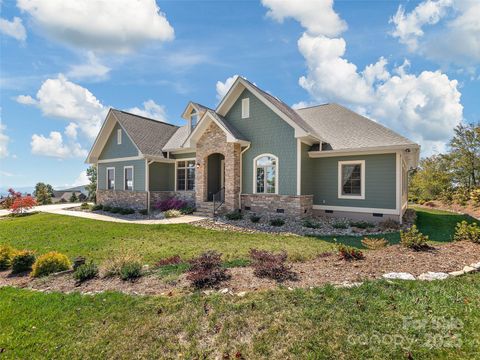 390 Dancing Bear Drive Hendersonville NC 28739