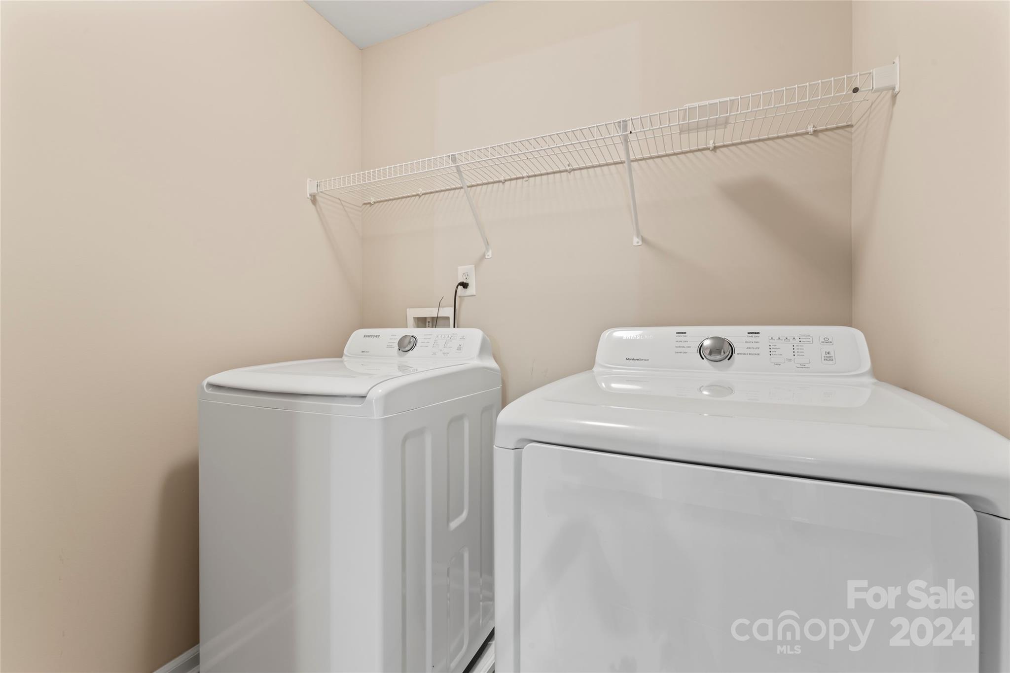 Charlotte Pines - Residential