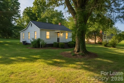 Photo of 116 Barnes Lane, Stony Point, NC 28678 (MLS # 4367343)