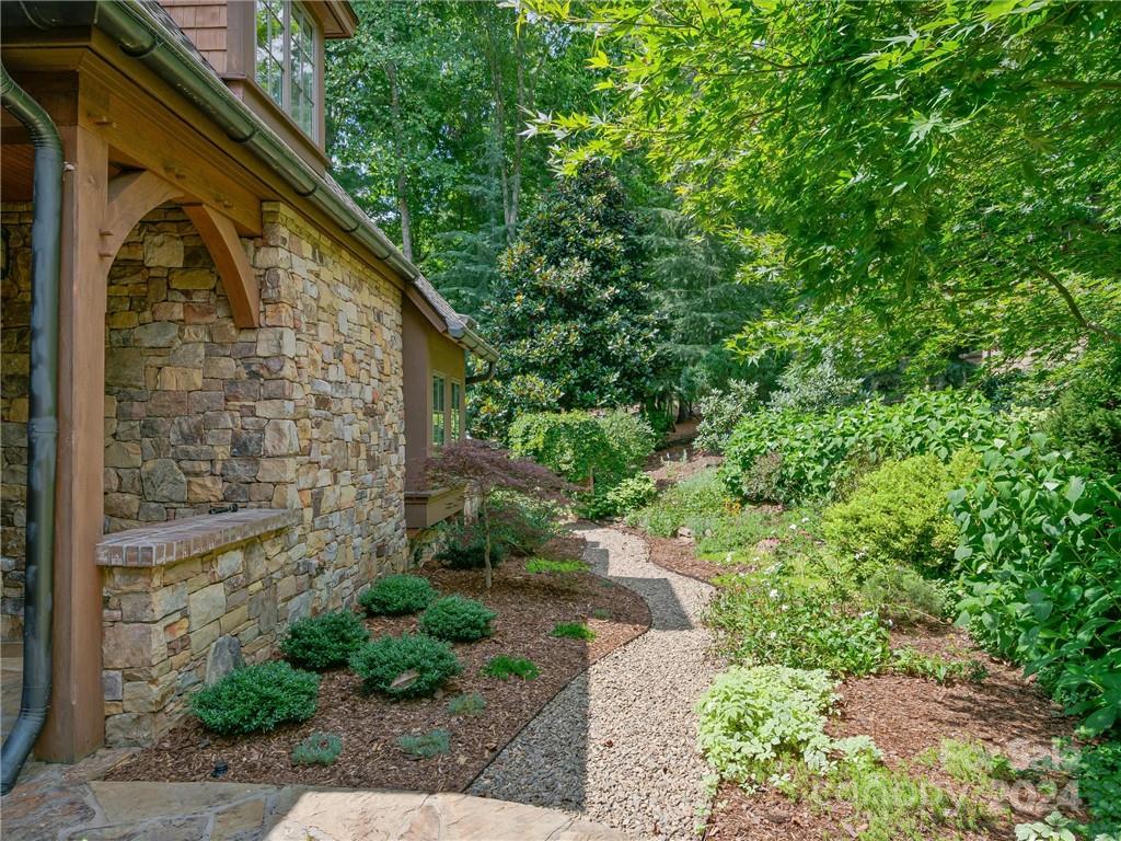 The Cliffs at Walnut Cove - Residential