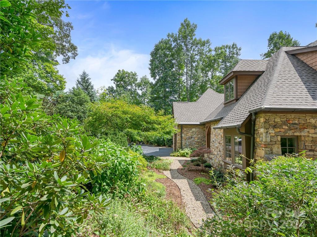 The Cliffs at Walnut Cove - Residential