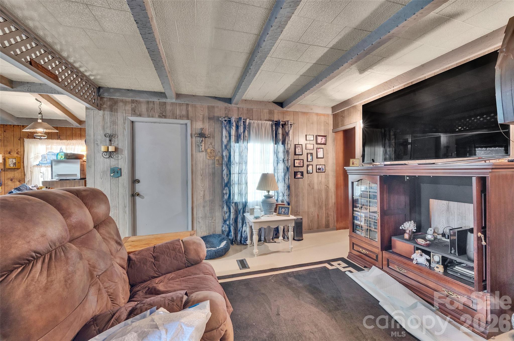 144 Skyline Drive