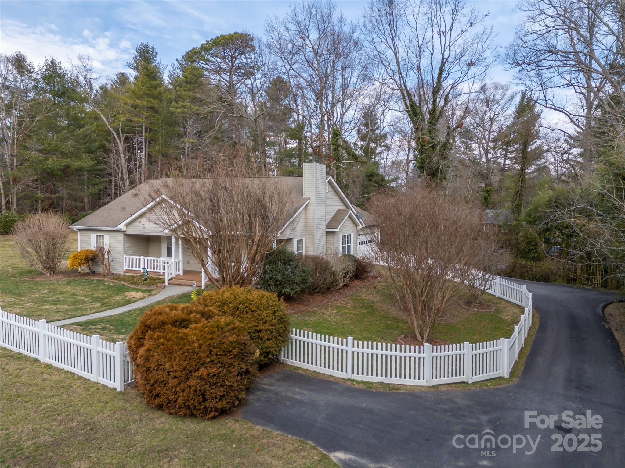 103 Sinclair Lane