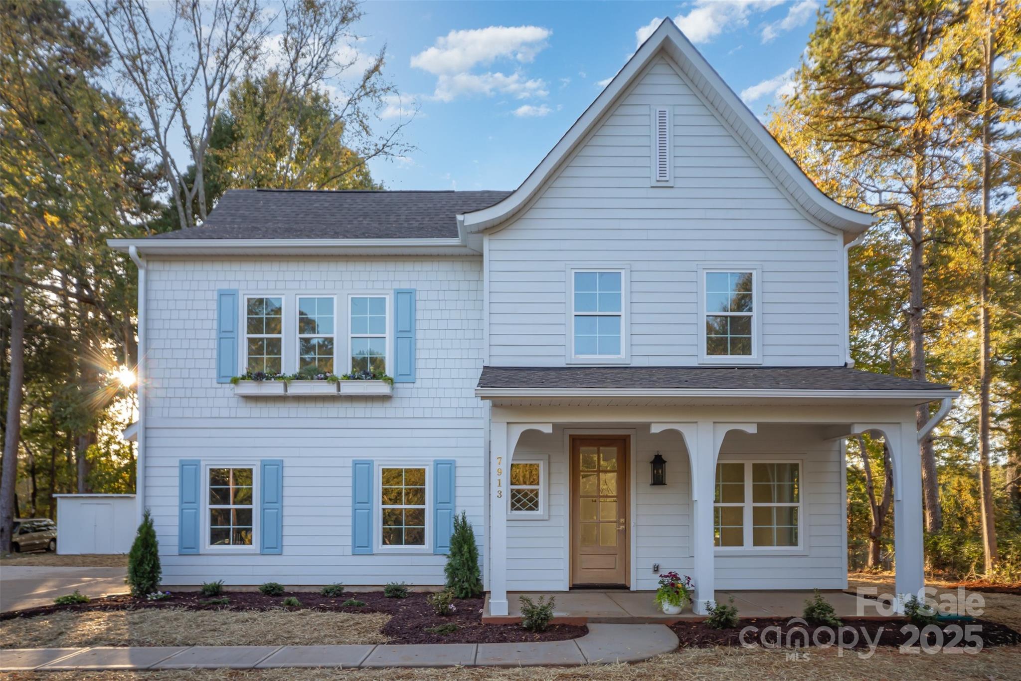 7913 Large Oak Lane