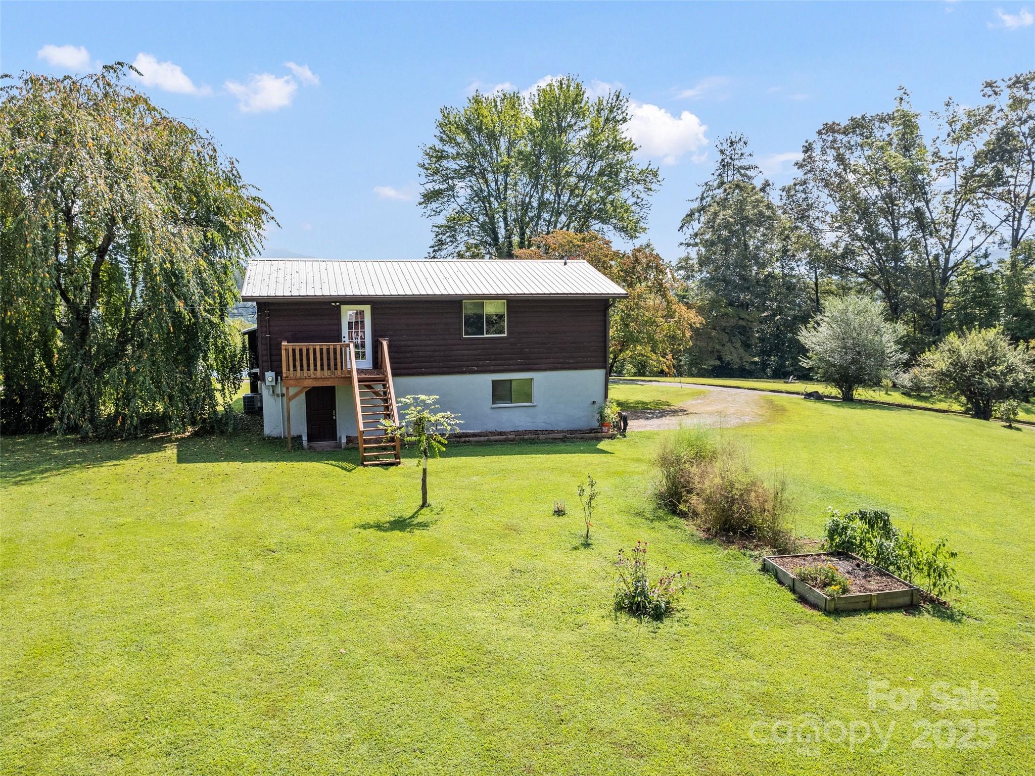 25 Tarhelia Lane