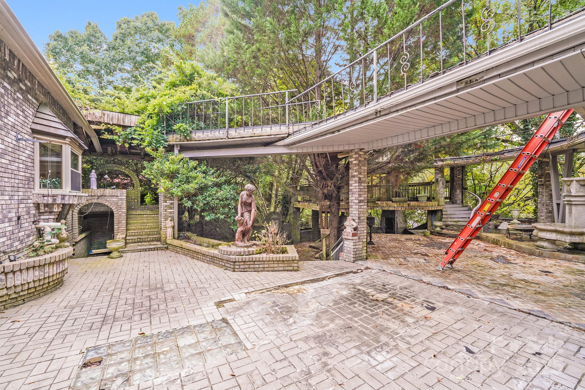 Oak Creek Estates - Residential