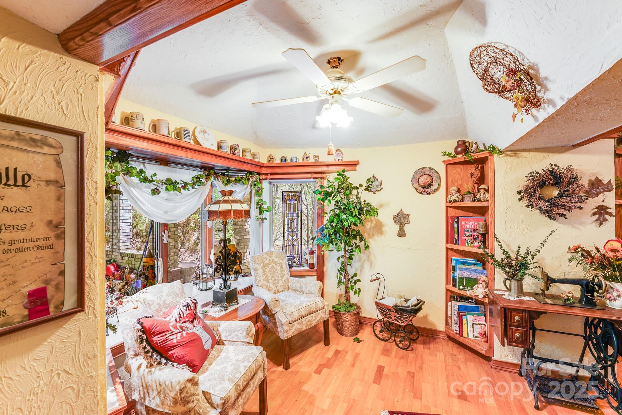 Oak Creek Estates - Residential