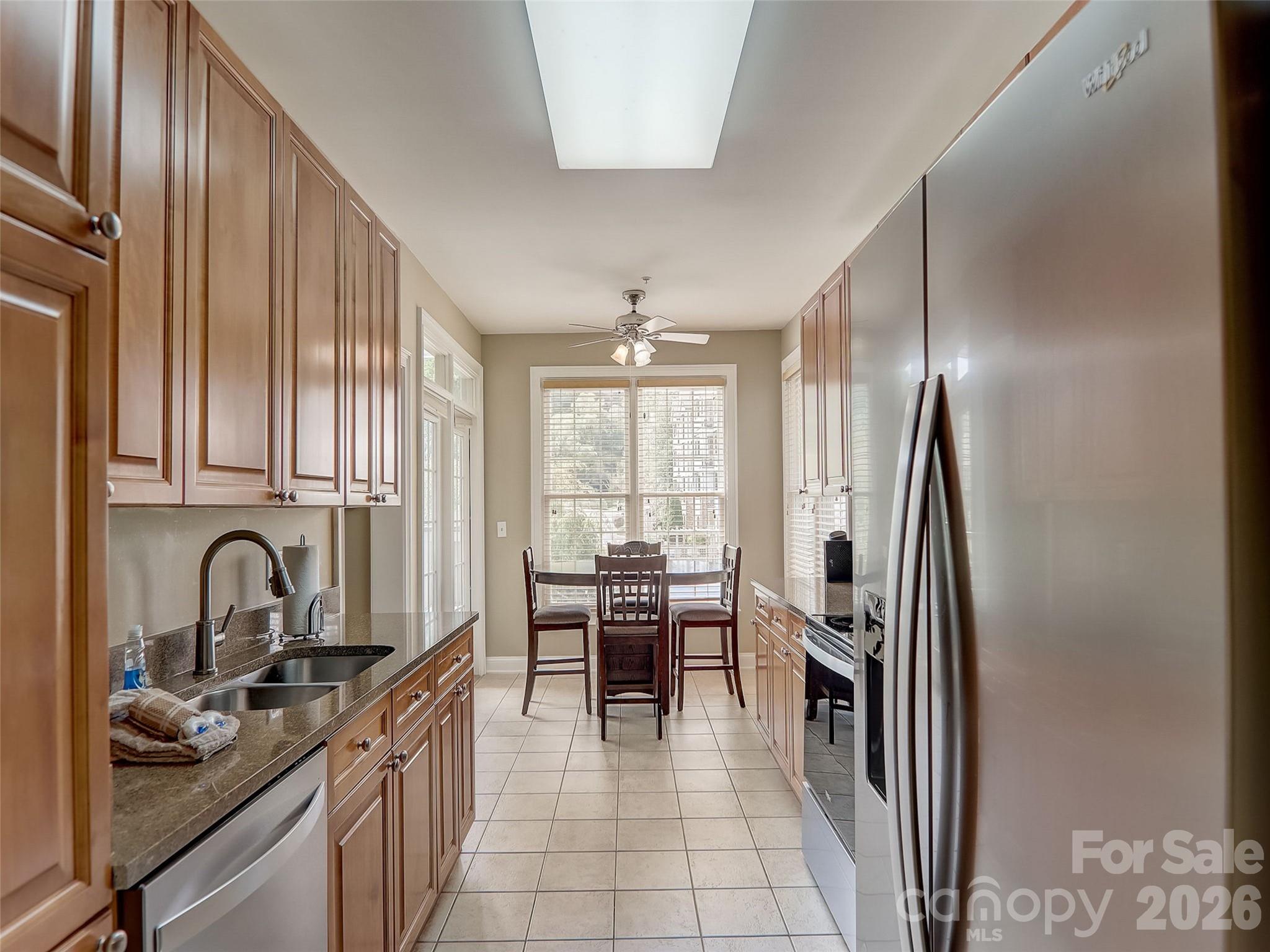 The Mountain Condominium - Residential