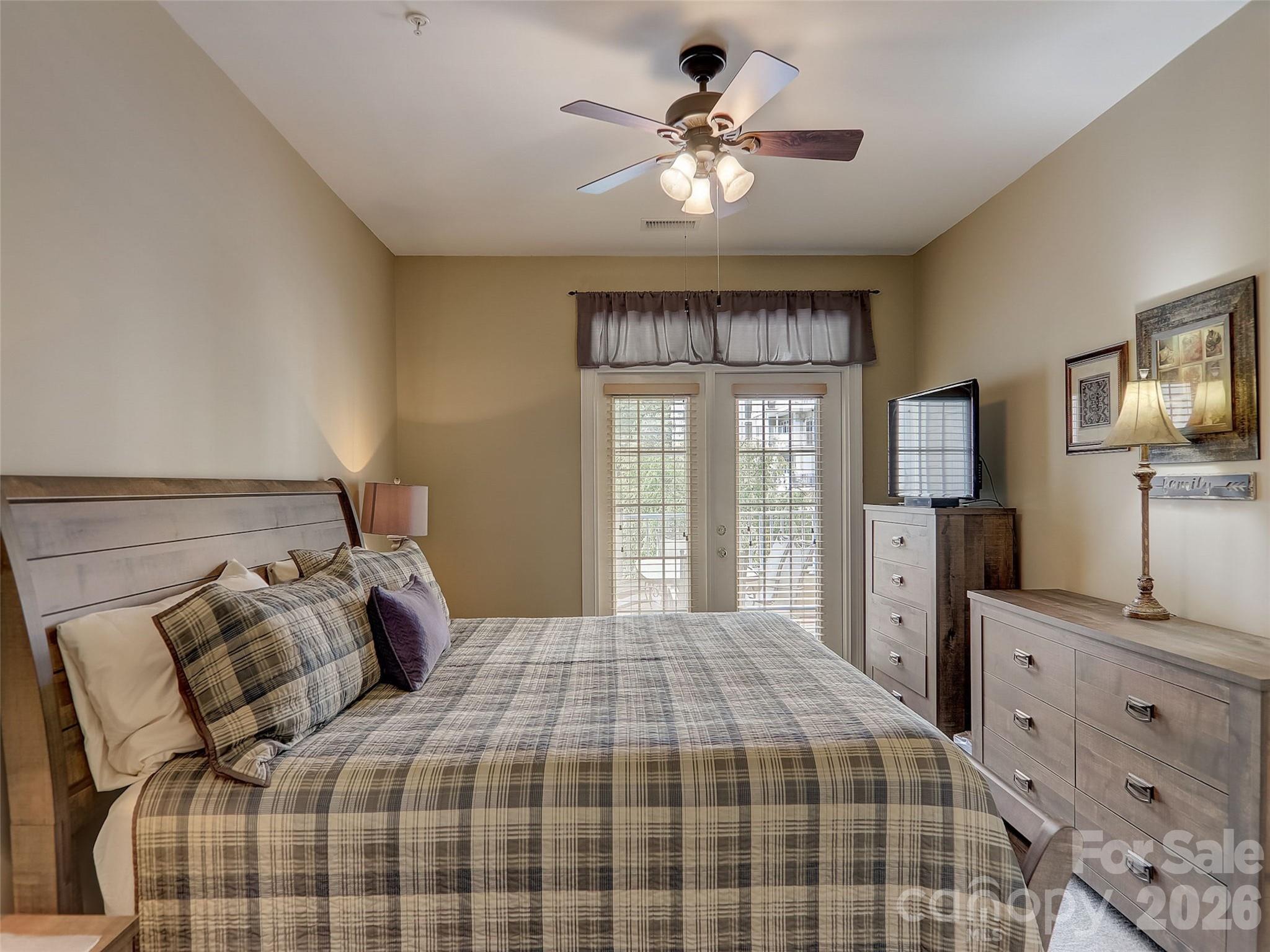 The Mountain Condominium - Residential