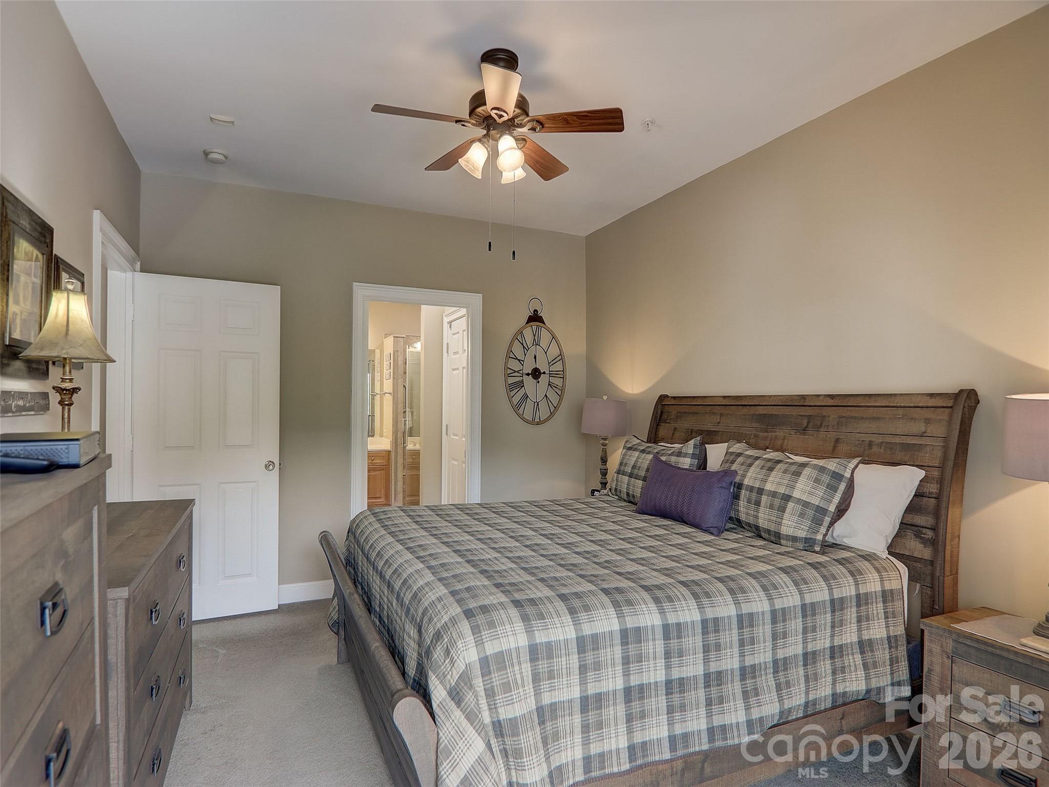 The Mountain Condominium - Residential