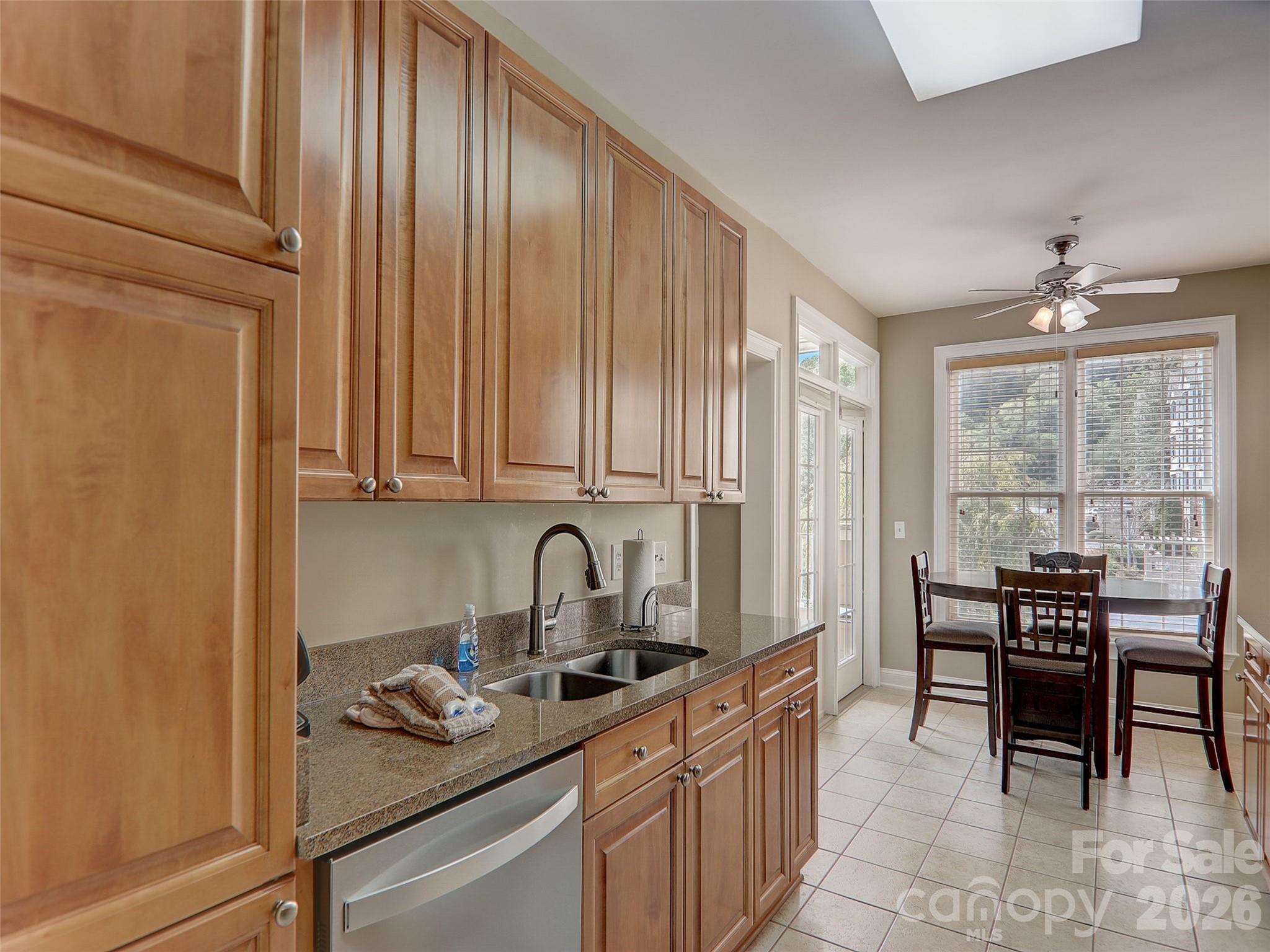 The Mountain Condominium - Residential