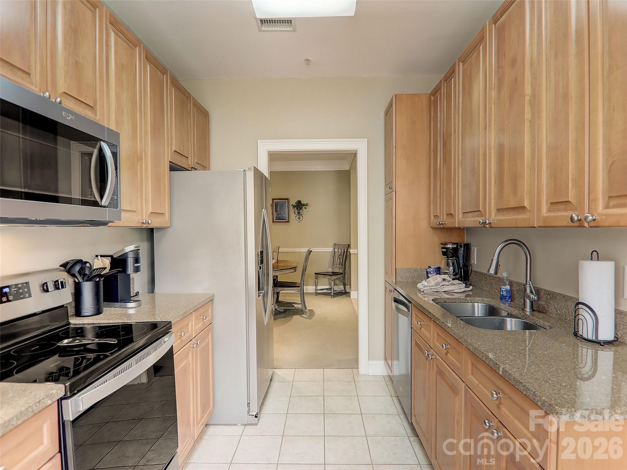 The Mountain Condominium - Residential