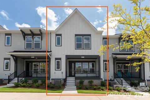 Photo of 417 Prine Place, Charlotte, NC 28213 (MLS # 4342462)