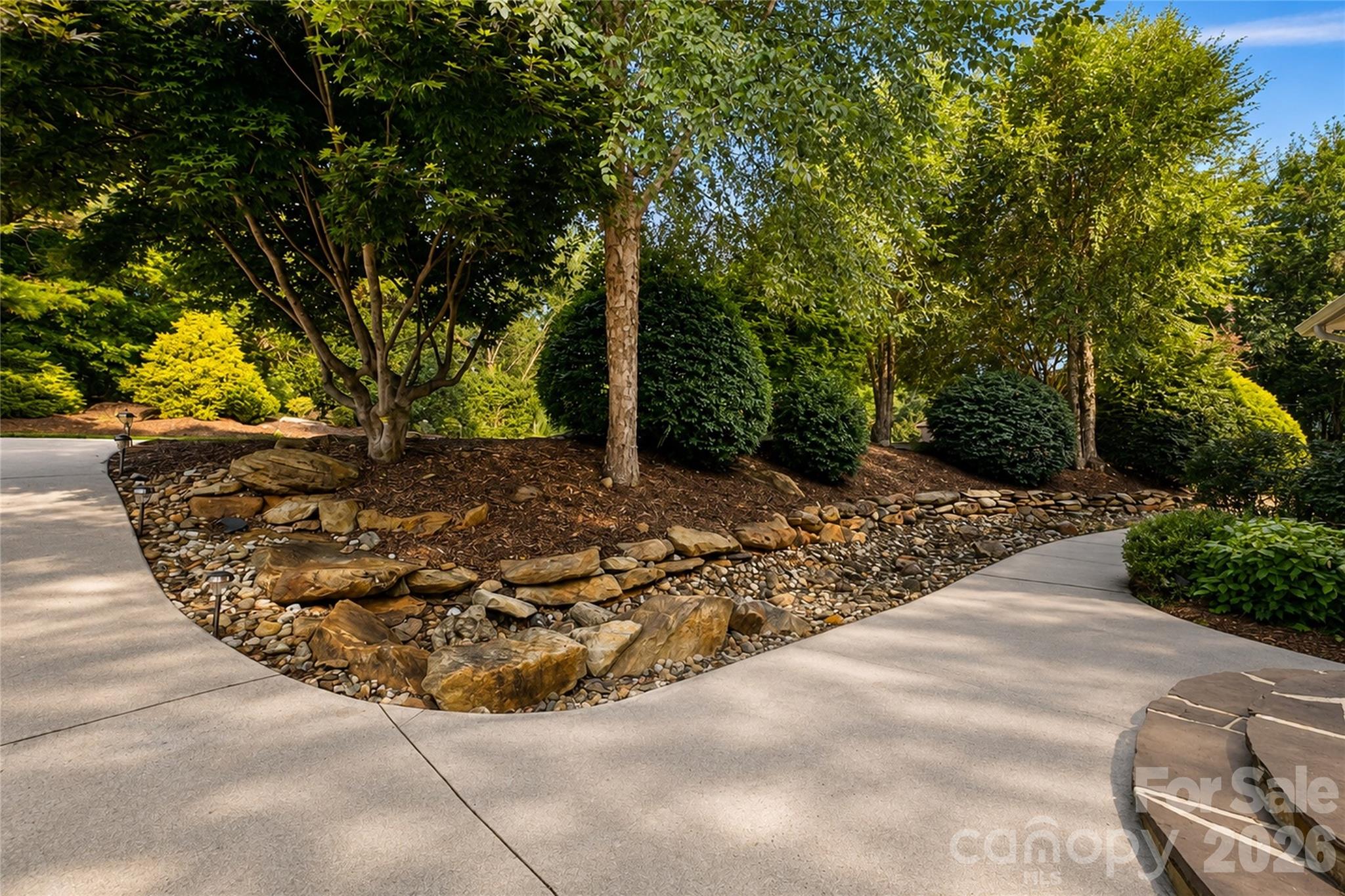 6047 Chaucer Lane