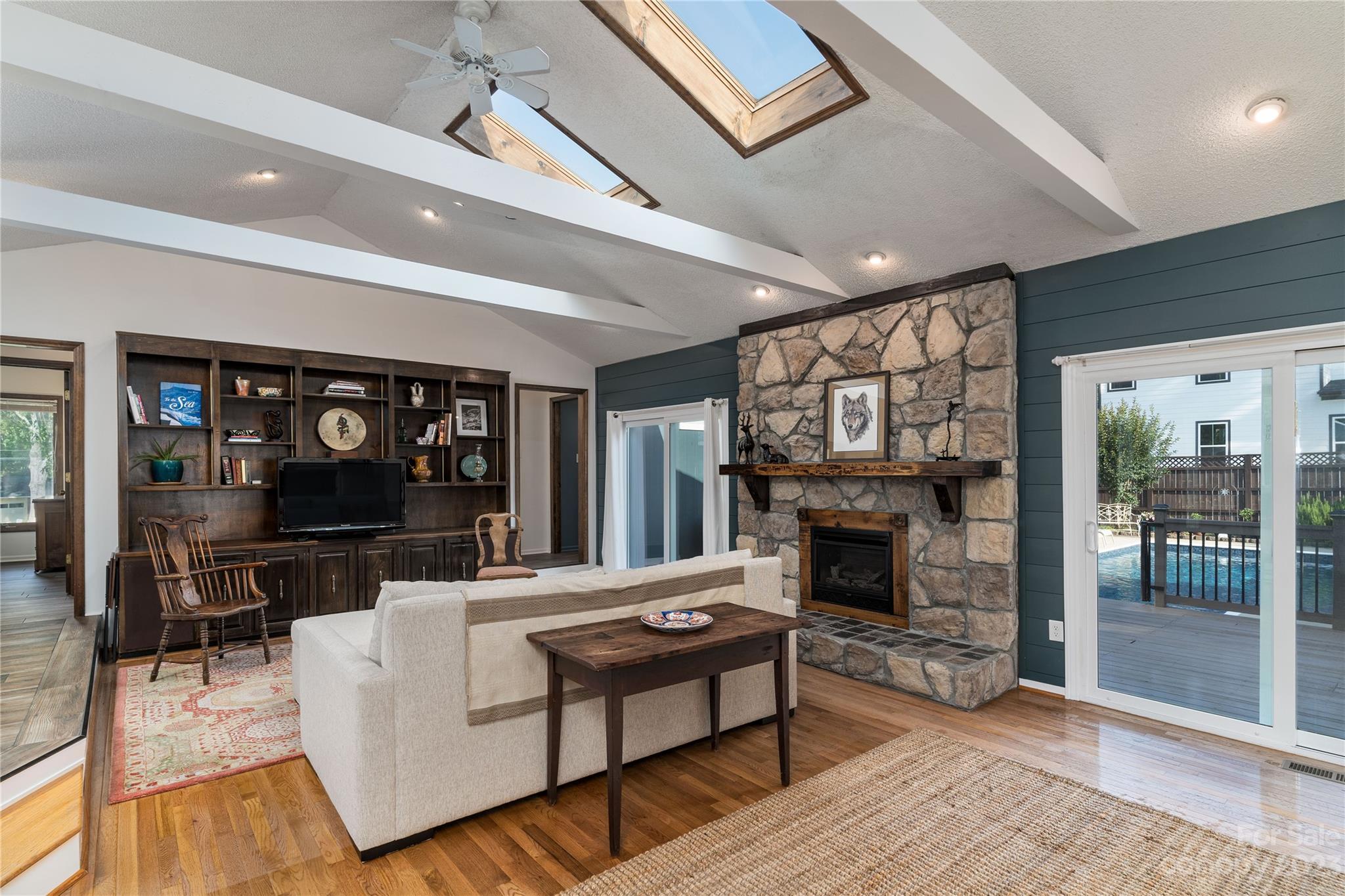 Bahia Bay - Residential