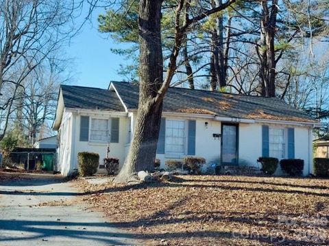 735 Pondella Drive Charlotte NC 28213