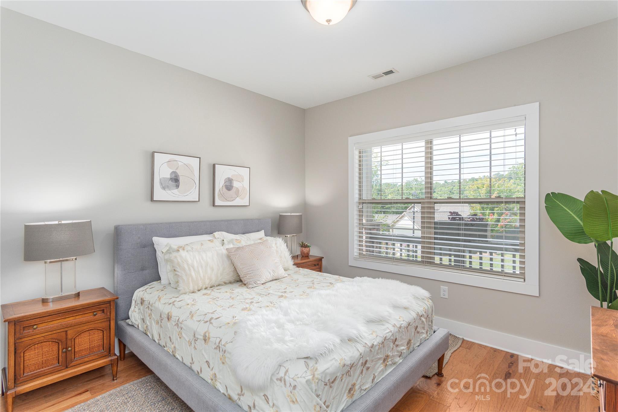 Creekside Village - Residential