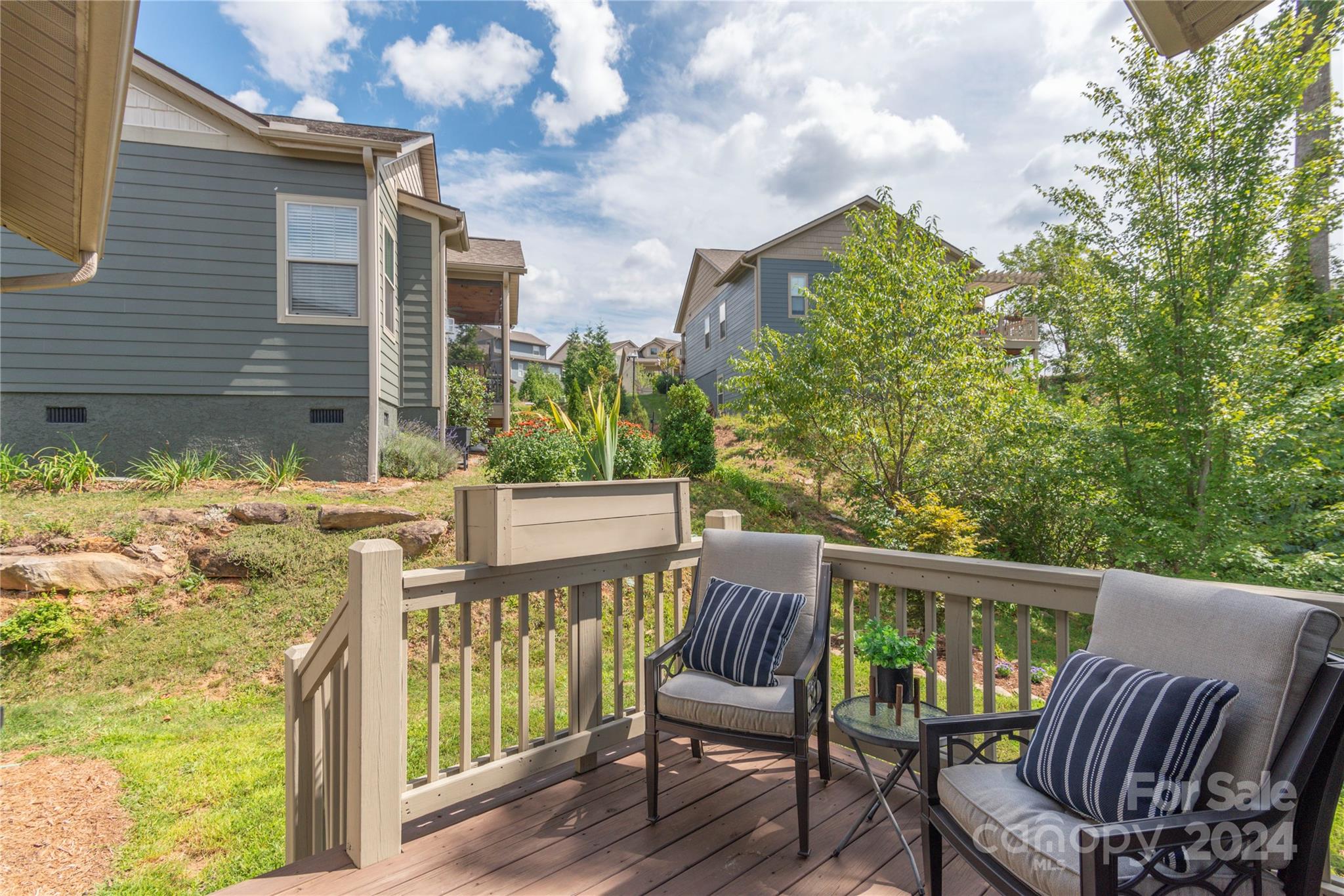 Creekside Village - Residential