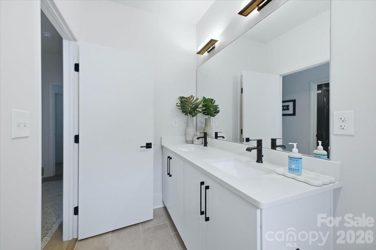 Commonwealth - Residential