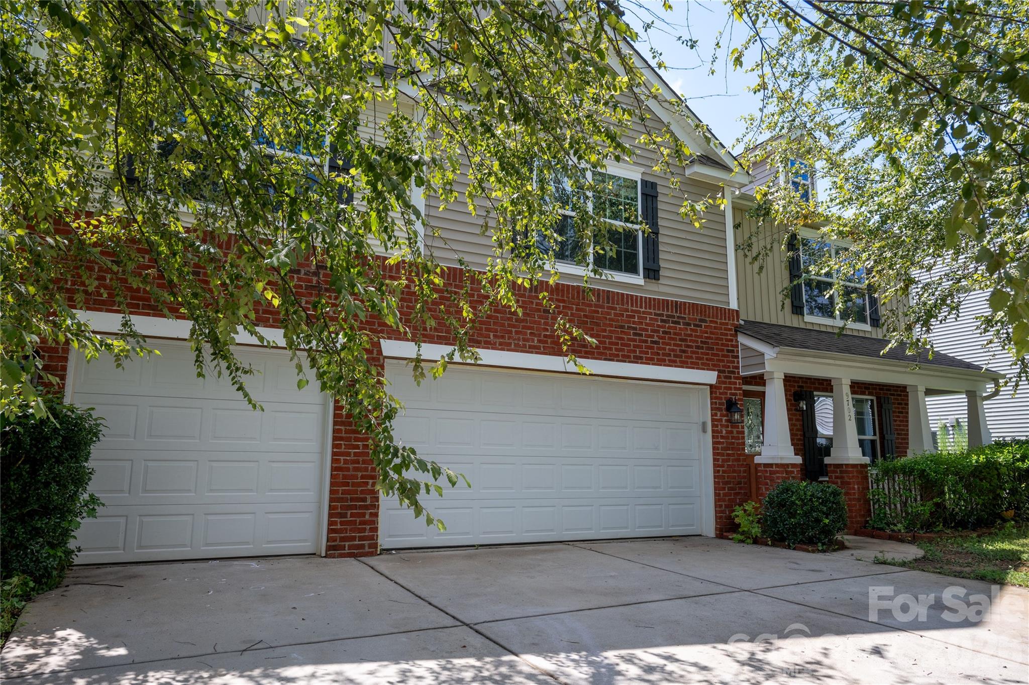 9702 Pond Vista Court