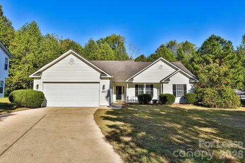 Photo of 1941 Decatur Court, Charlotte, NC 28213 (MLS # 4438625)