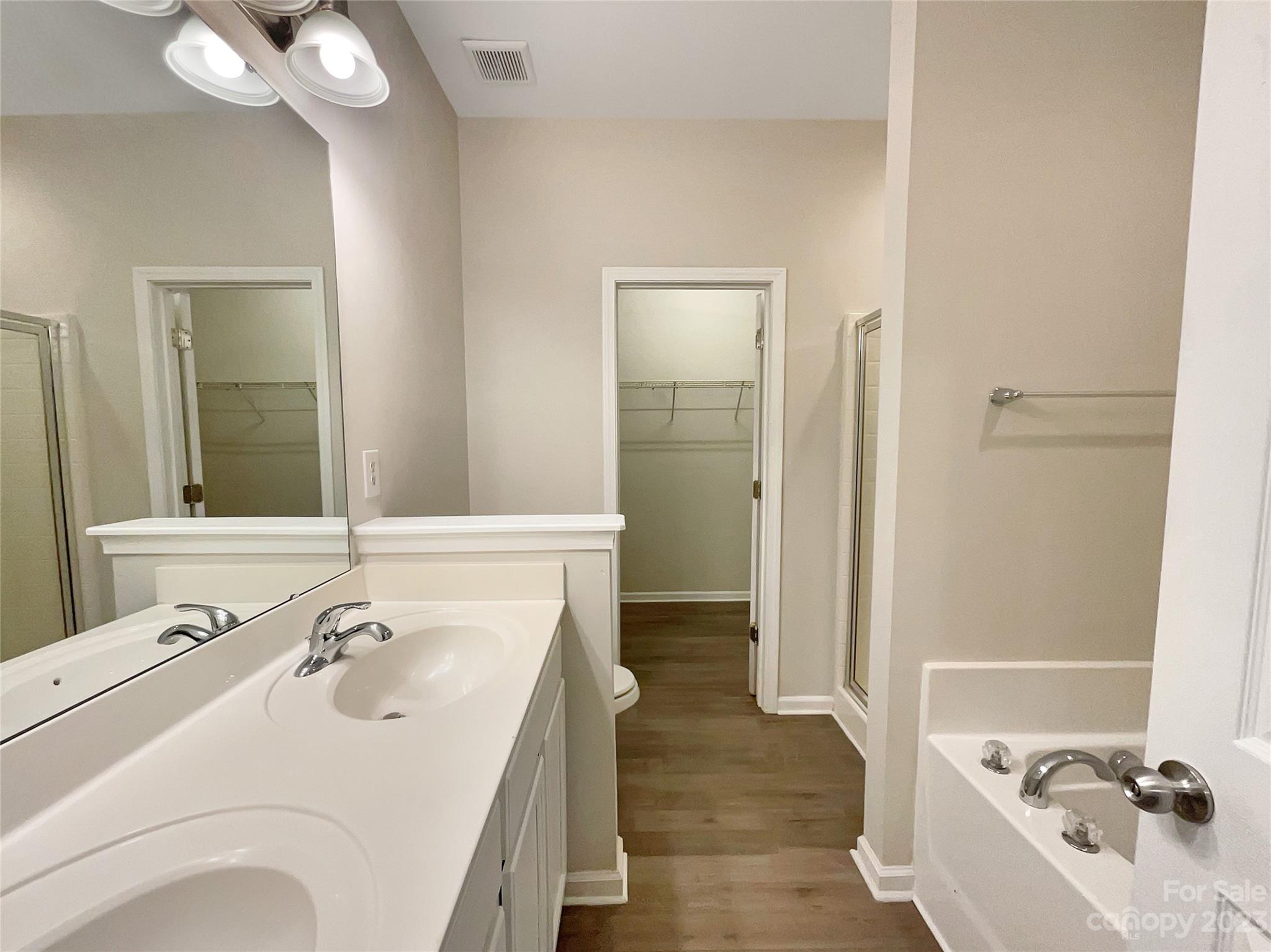 The Village Of Prestwick - Residential