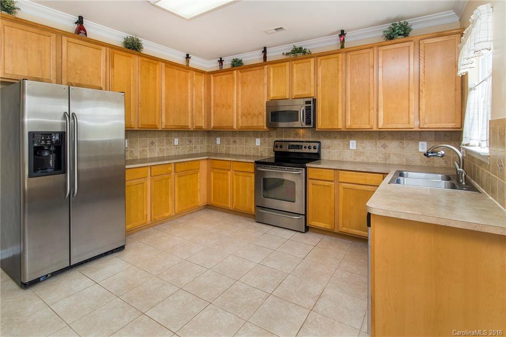 Sandy Pointe - Residential