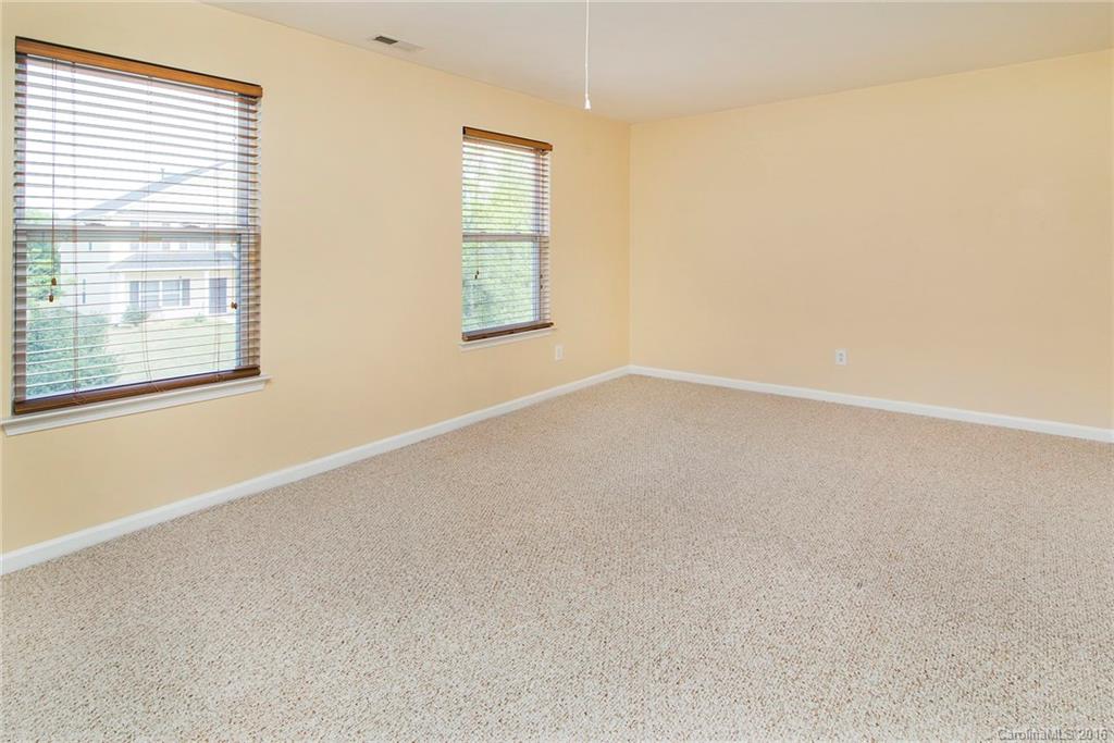 Sandy Pointe - Residential