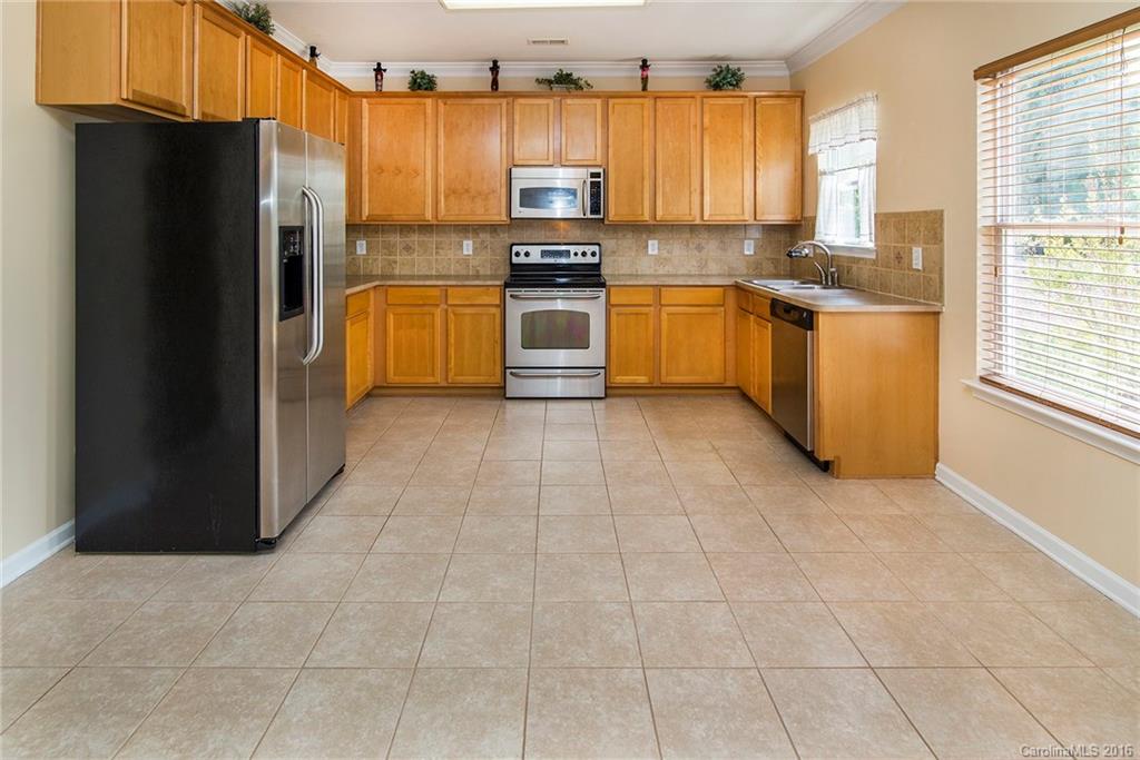 Sandy Pointe - Residential