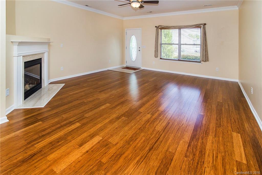 Sandy Pointe - Residential