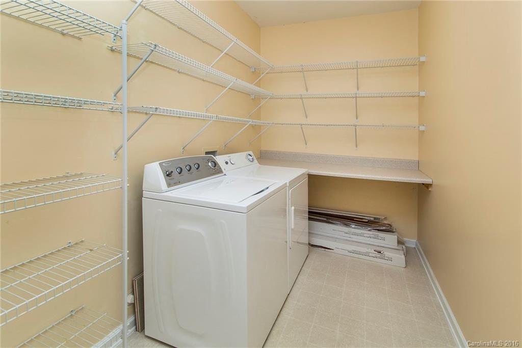 Sandy Pointe - Residential