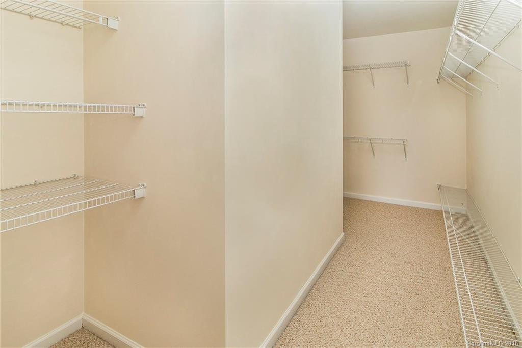 Sandy Pointe - Residential