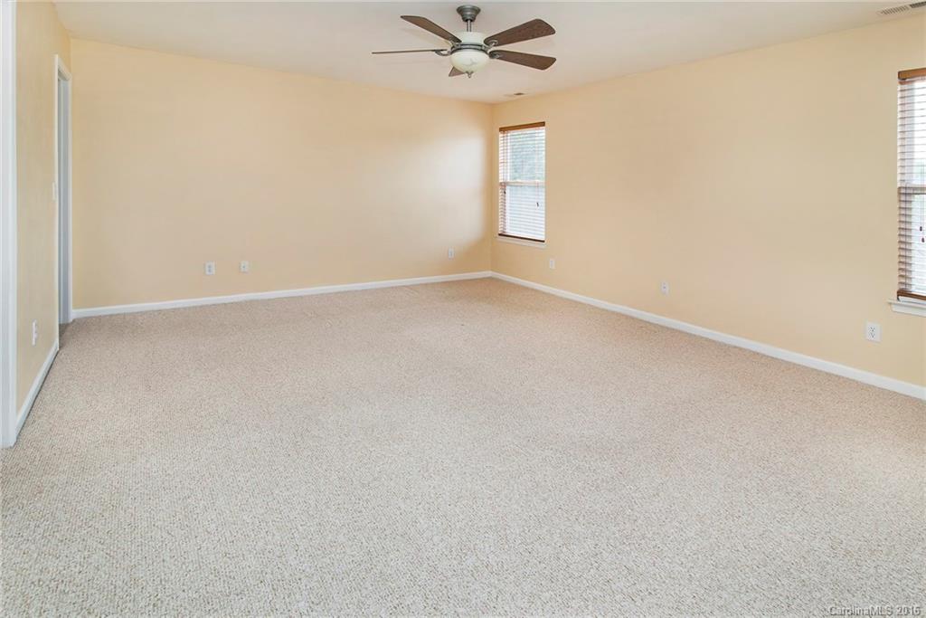 Sandy Pointe - Residential