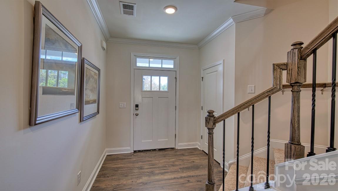 407 Creekview Road