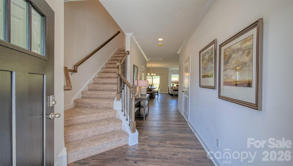 407 Creekview Road