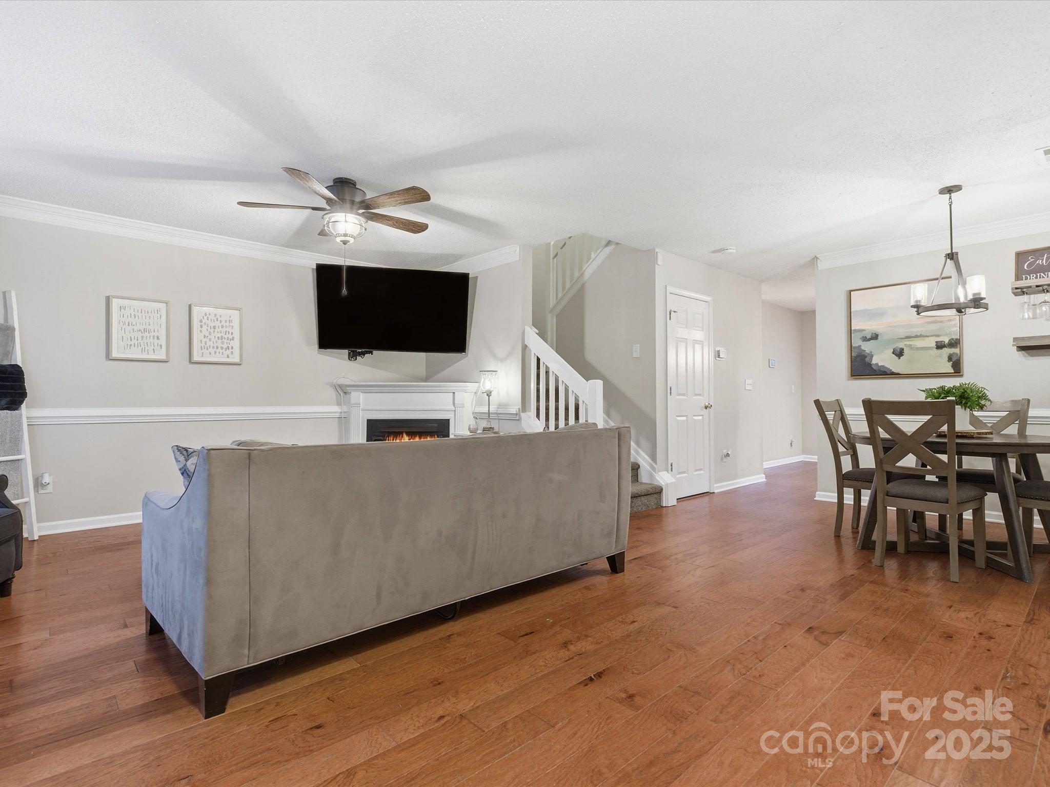 629 Gelderland Drive