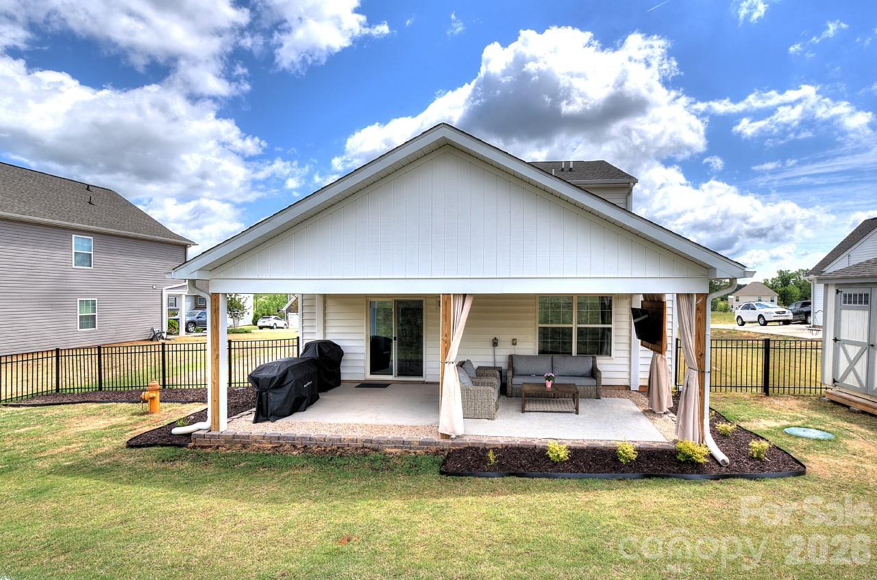 New Cut Meadows - Residential