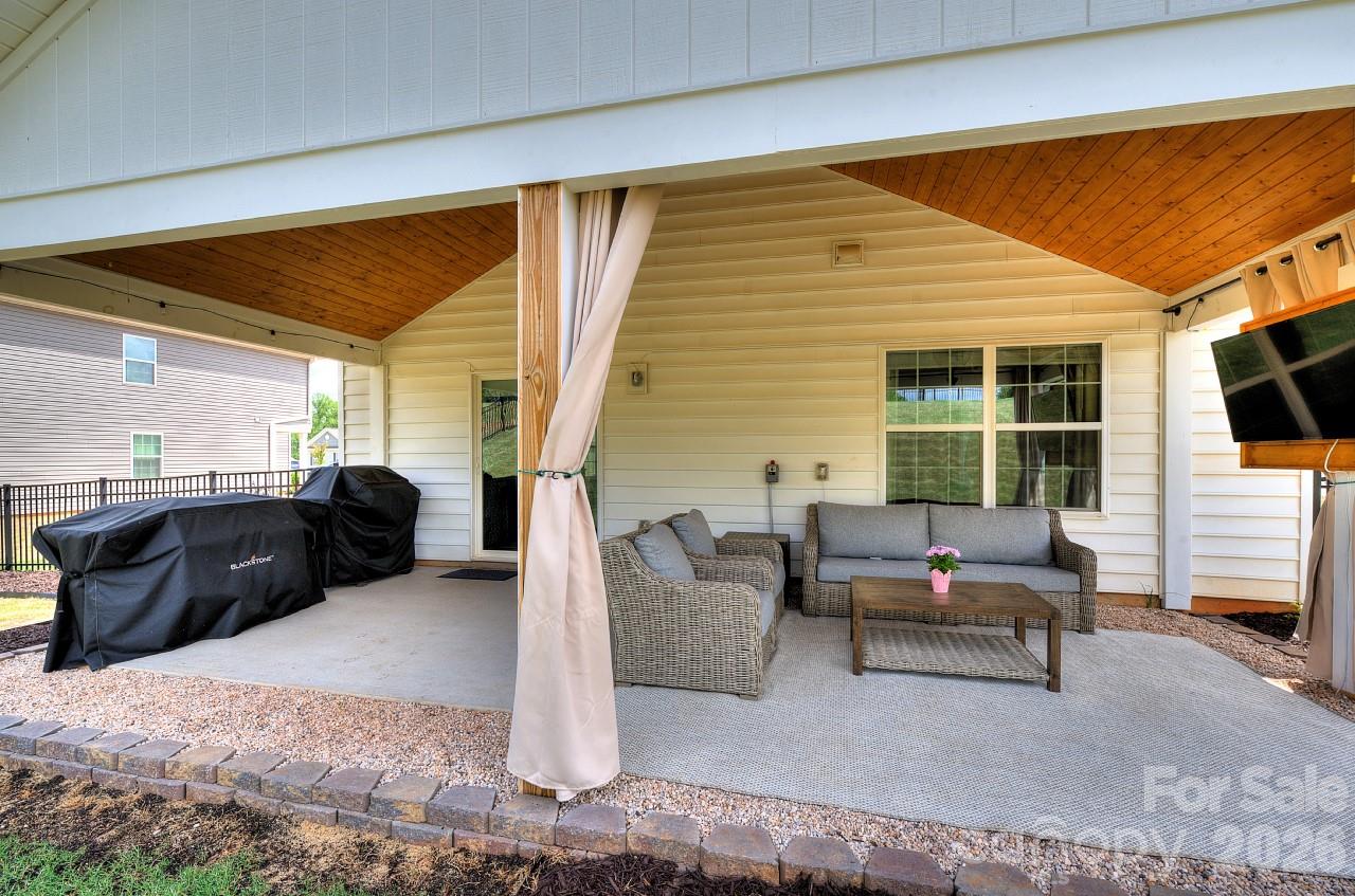 New Cut Meadows - Residential