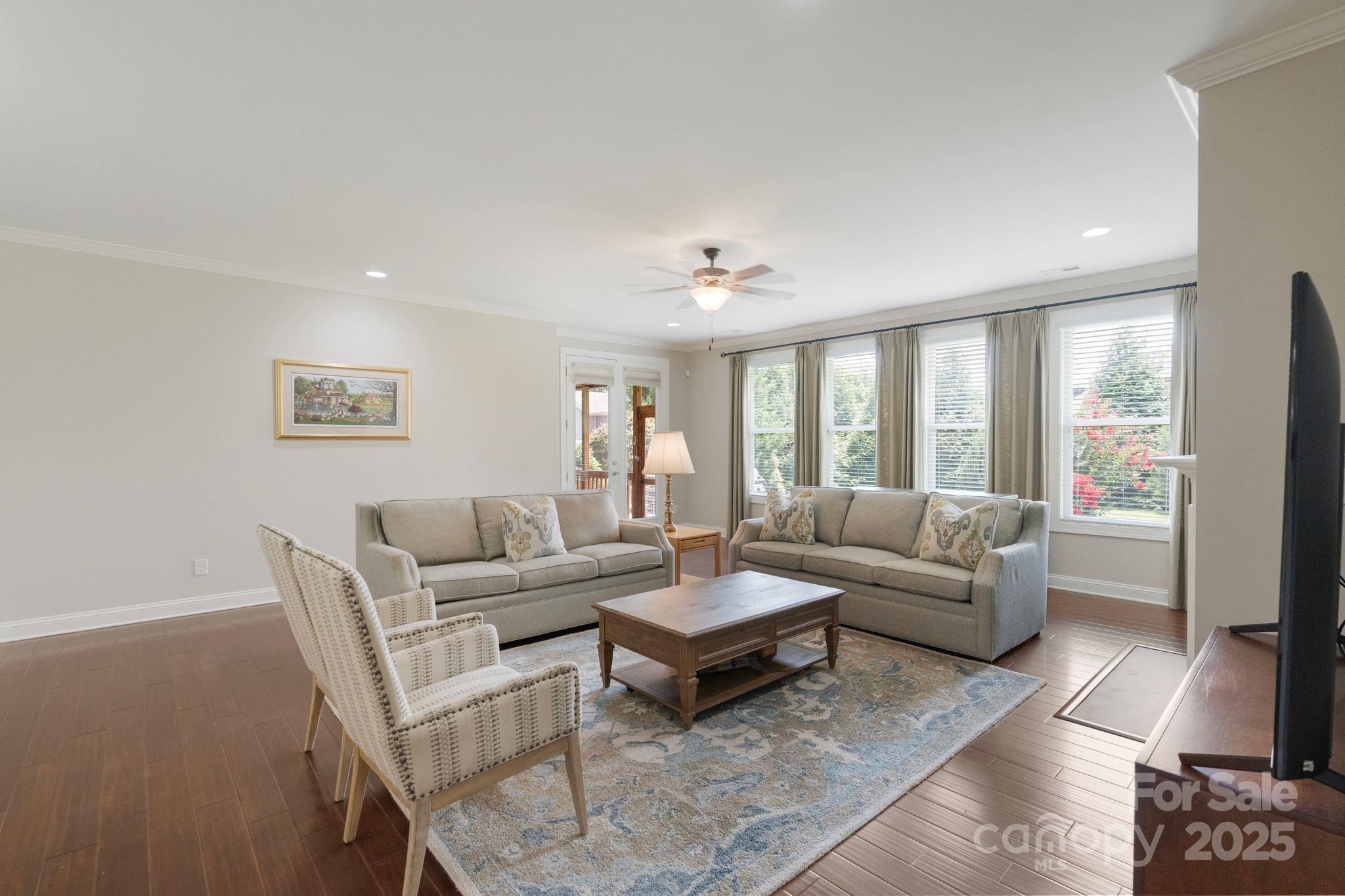 1001 Manorwyck Farms Drive