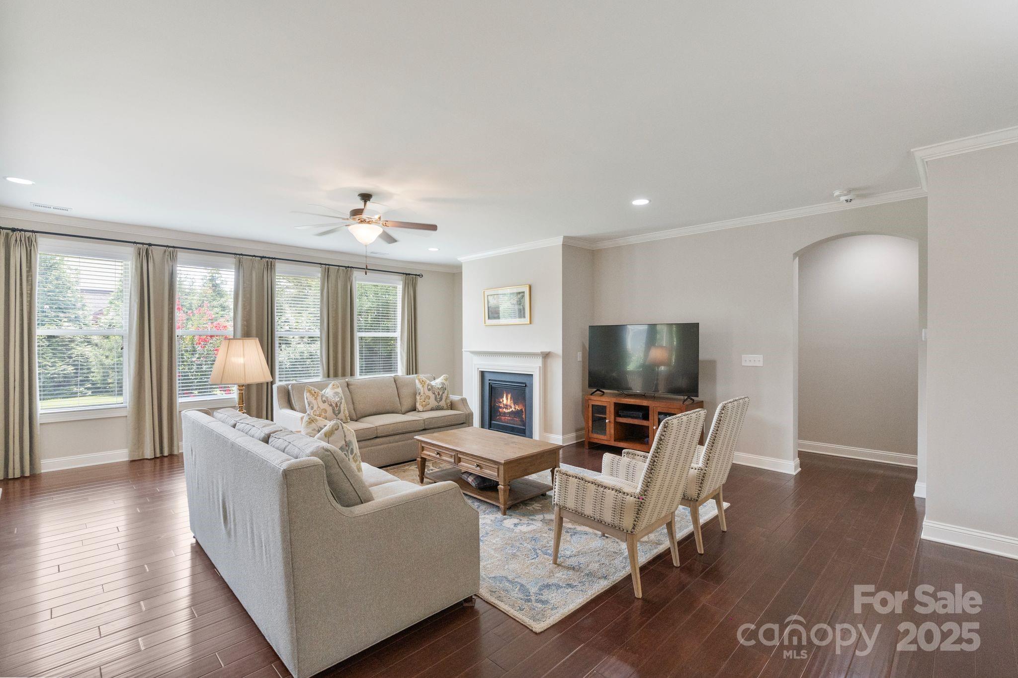 1001 Manorwyck Farms Drive