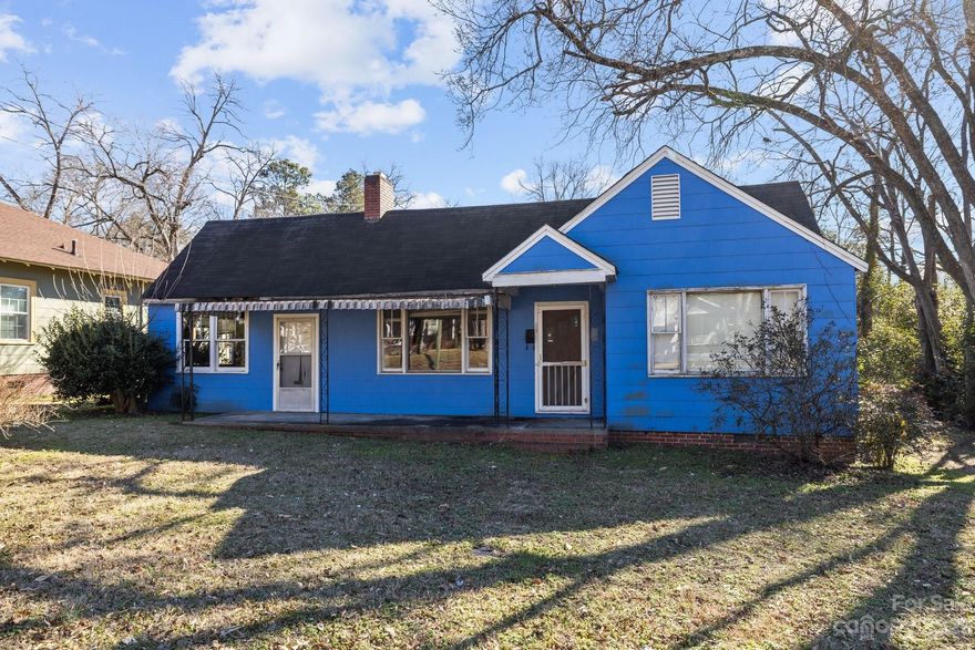 Perfect investment opportunity - excellent location.  Sweat equity buyers, make this home!  Charming 2 bedroom 1 bath home.  Needs some minor TLC to shine - great potential with hardwood floors, 2 fireplaces, large bedrooms, and a private back yard.  Walk or bike to downtown Chester.  Approximately 40 minute commute to Charlotte.