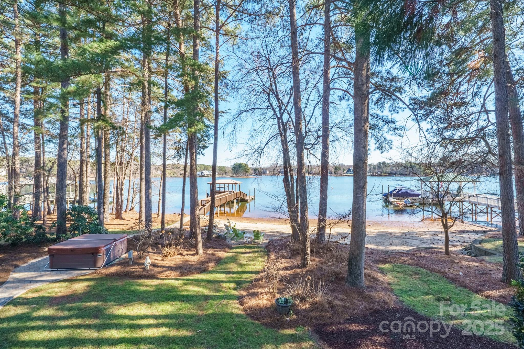 The Harbour At The Pointe - Residential
