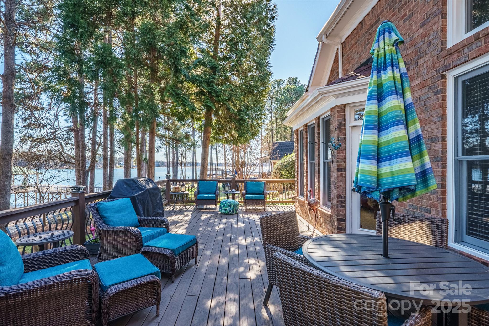 The Harbour At The Pointe - Residential