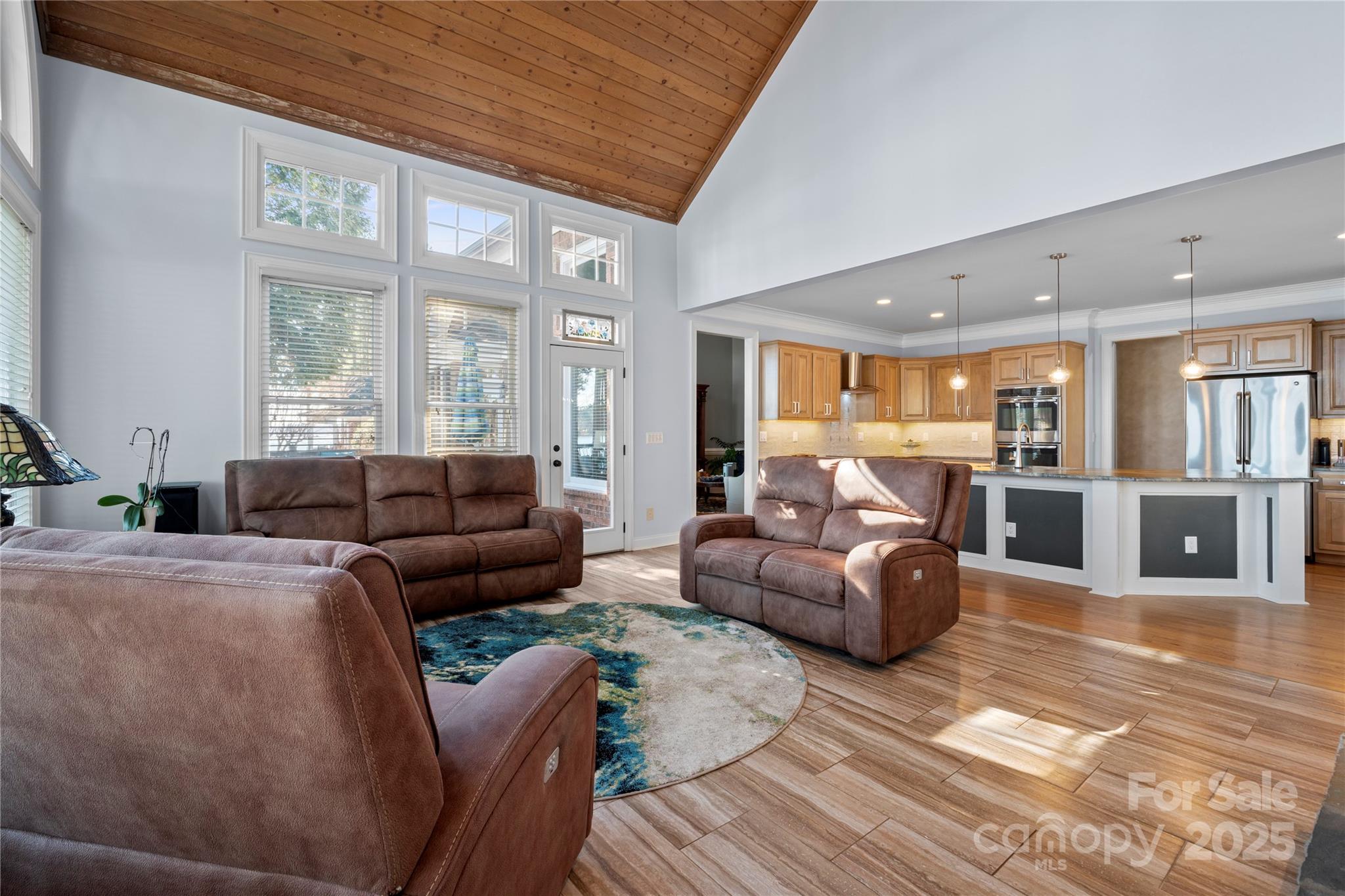 The Harbour At The Pointe - Residential