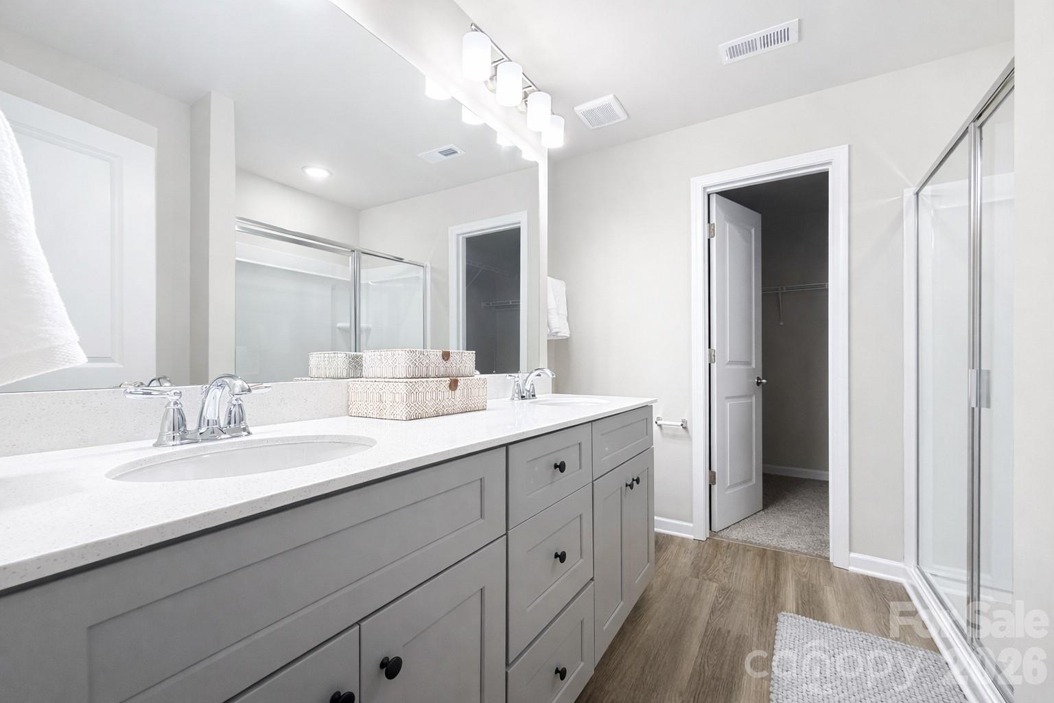 Villas of Kings View - Residential