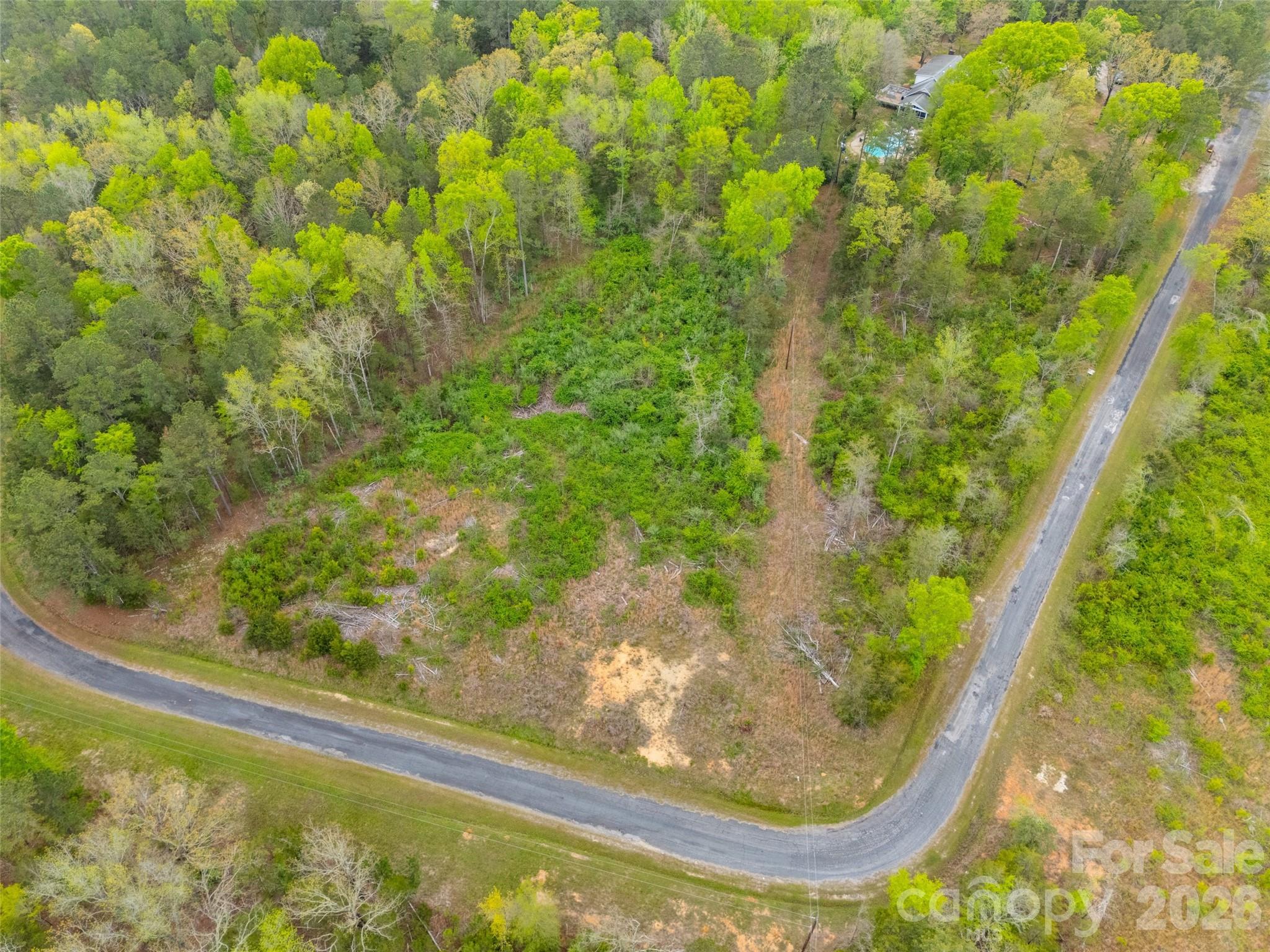 00 Springwood Lakes Road