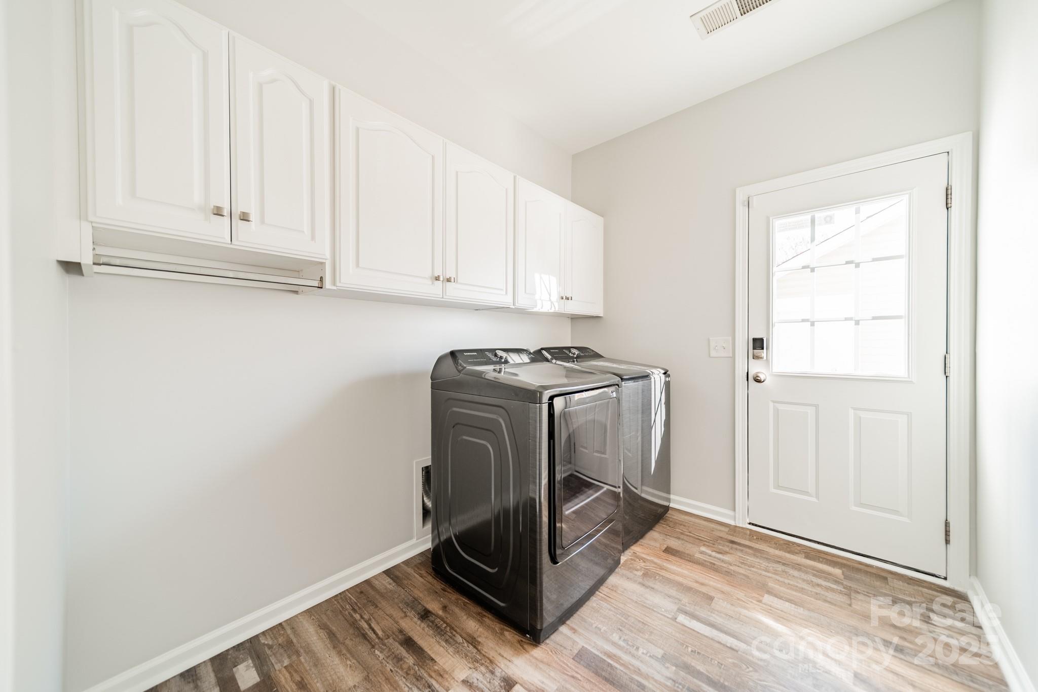 18426 W Catawba Avenue